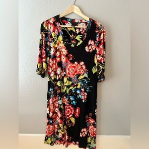 Investments Black Floral T shirt Dress Size L